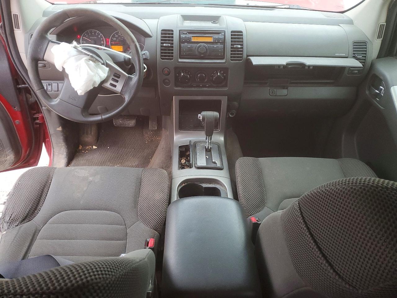 2011 NISSAN PATHFINDER S photo 15