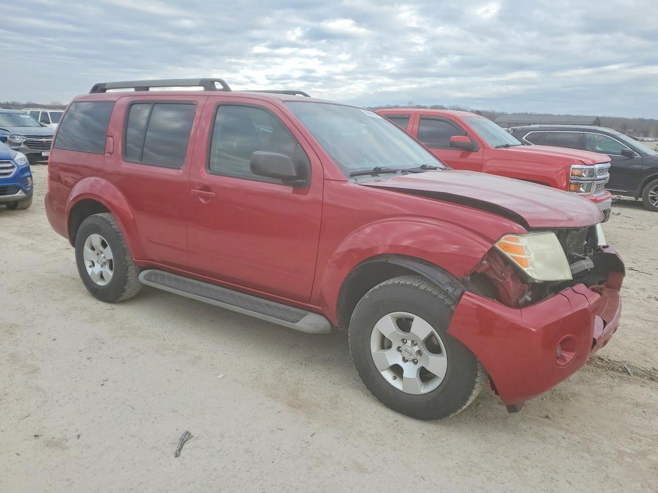 2011 NISSAN PATHFINDER S photo 7