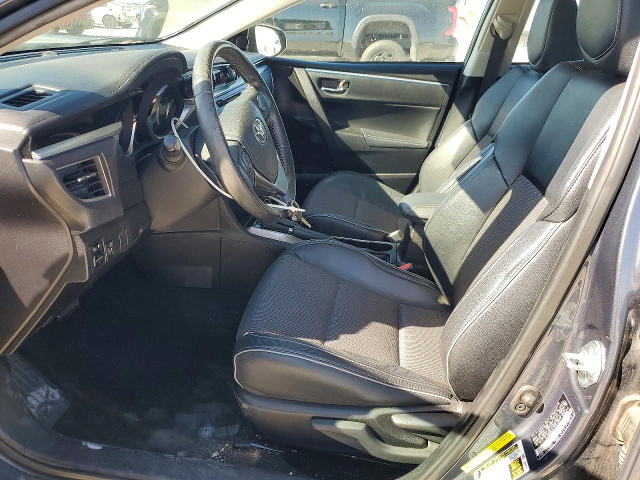 2015 TOYOTA COROLLA S PLUS photo 13