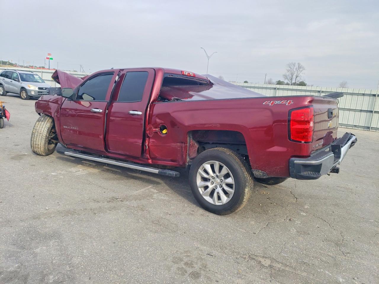 2015 CHEVROLET SILVERADO K1500 photo 2