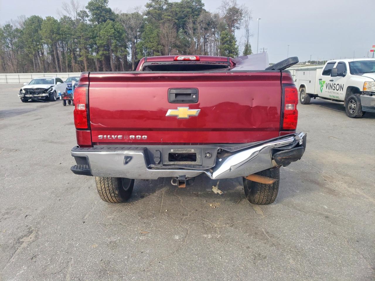 2015 CHEVROLET SILVERADO K1500 photo 6