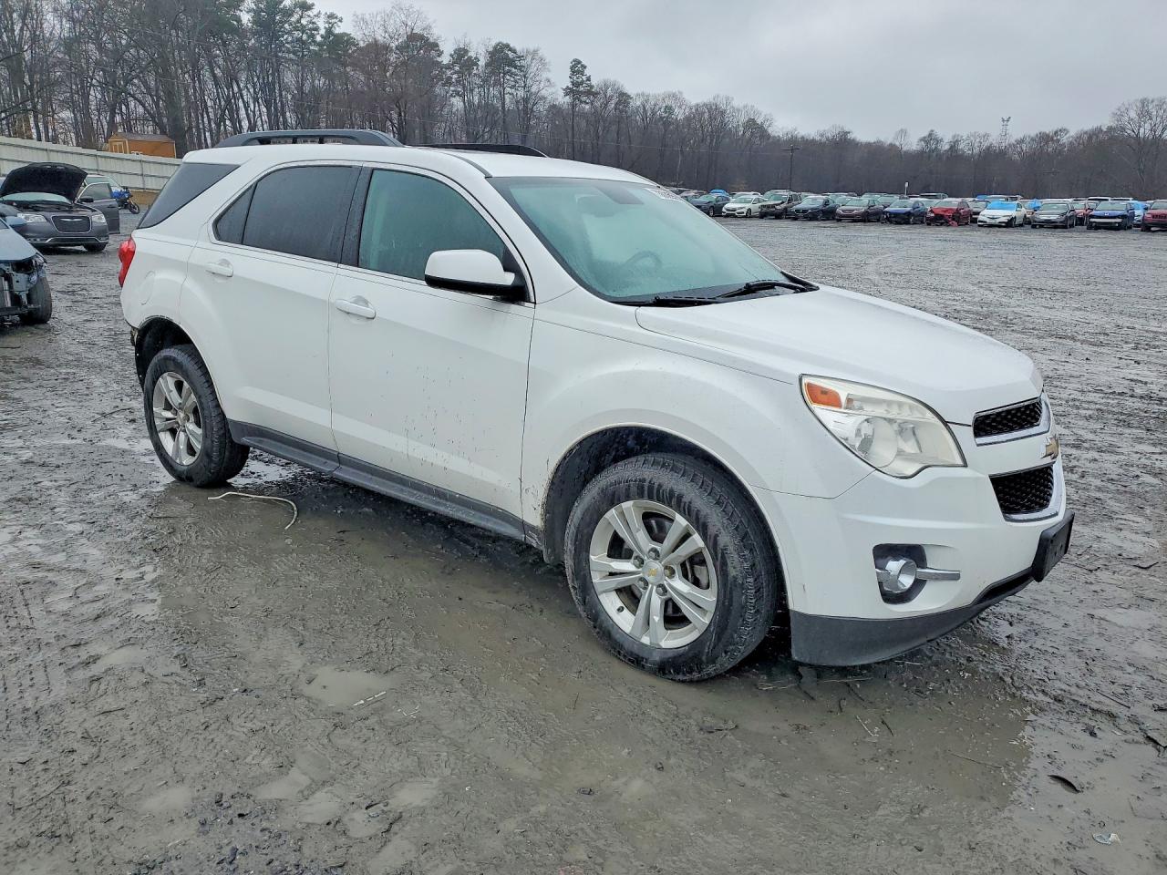 2014 CHEVROLET EQUINOX LT photo 4
