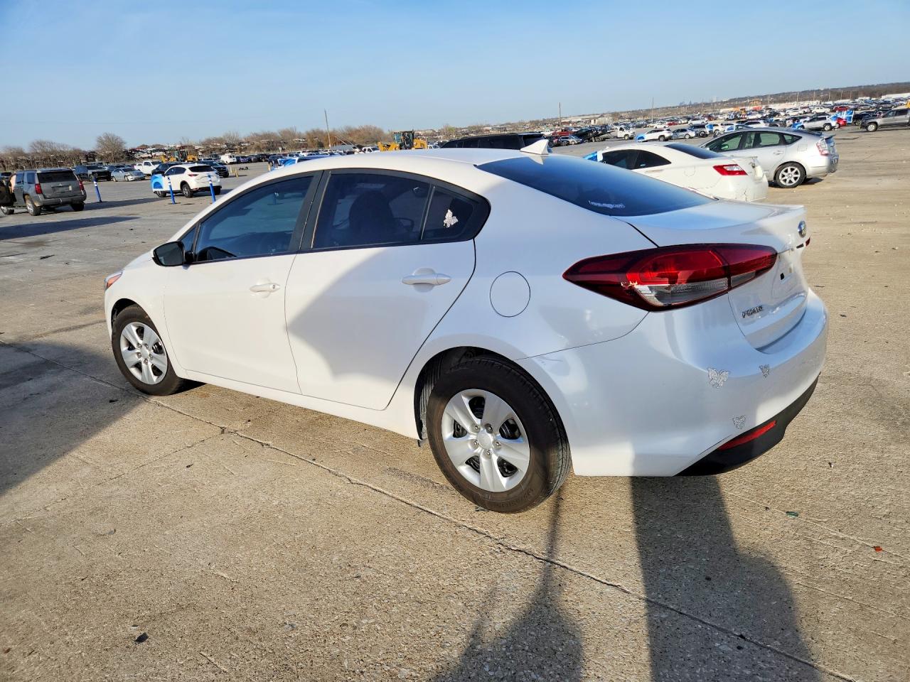 2017 KIA FORTE LX photo 4