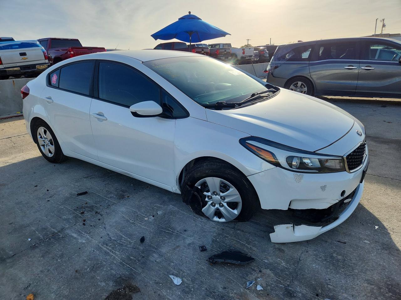 2017 KIA FORTE LX photo 10