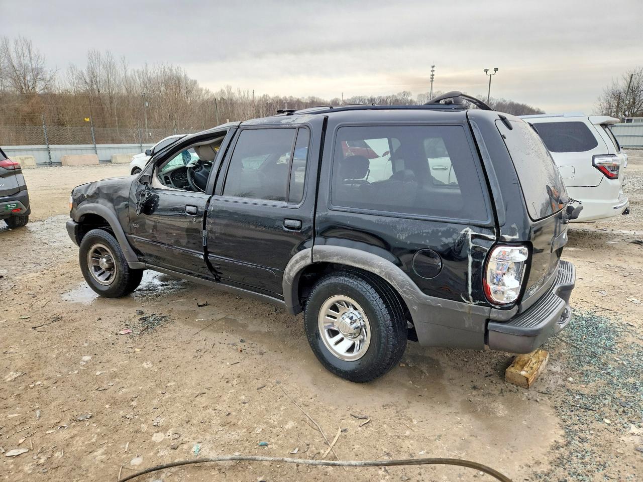 2000 FORD EXPLORER XLS photo 2