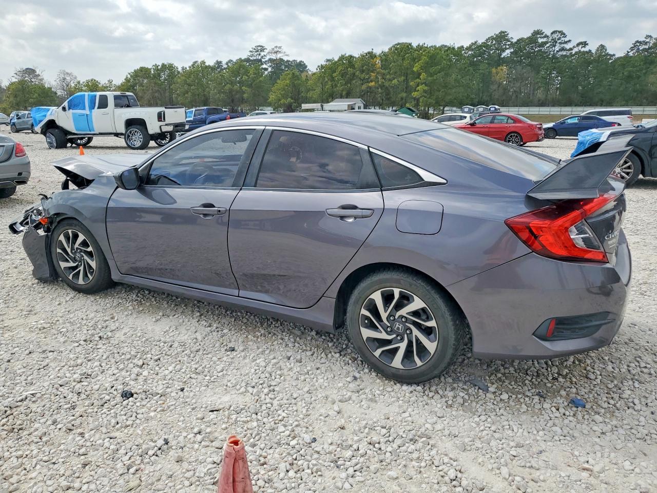 2016 HONDA CIVIC LX photo 2