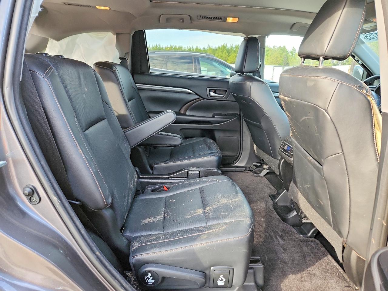 2018 TOYOTA HIGHLANDER LIMITED PLATINUM photo 21