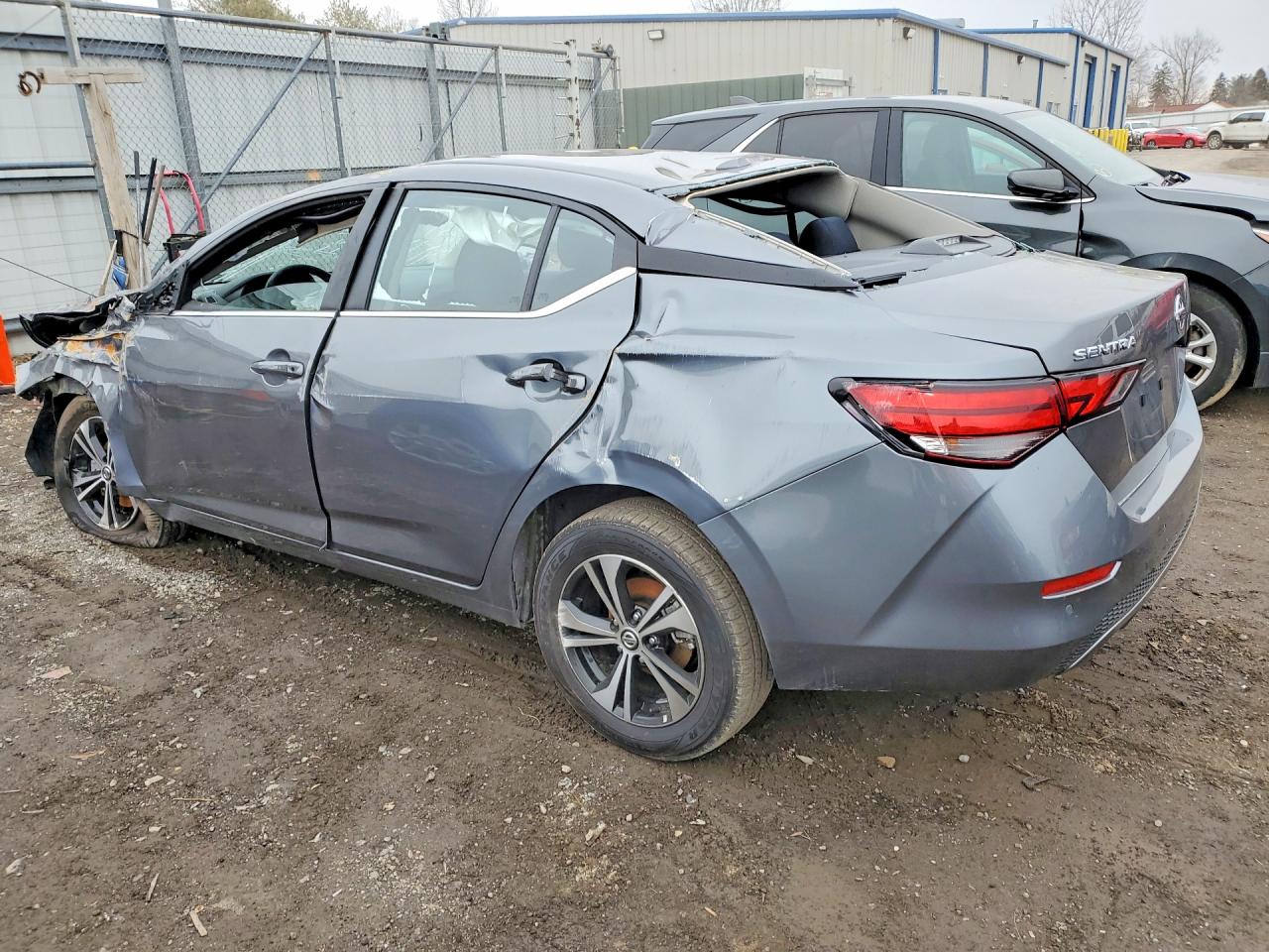 2022 NISSAN SENTRA SV photo 3