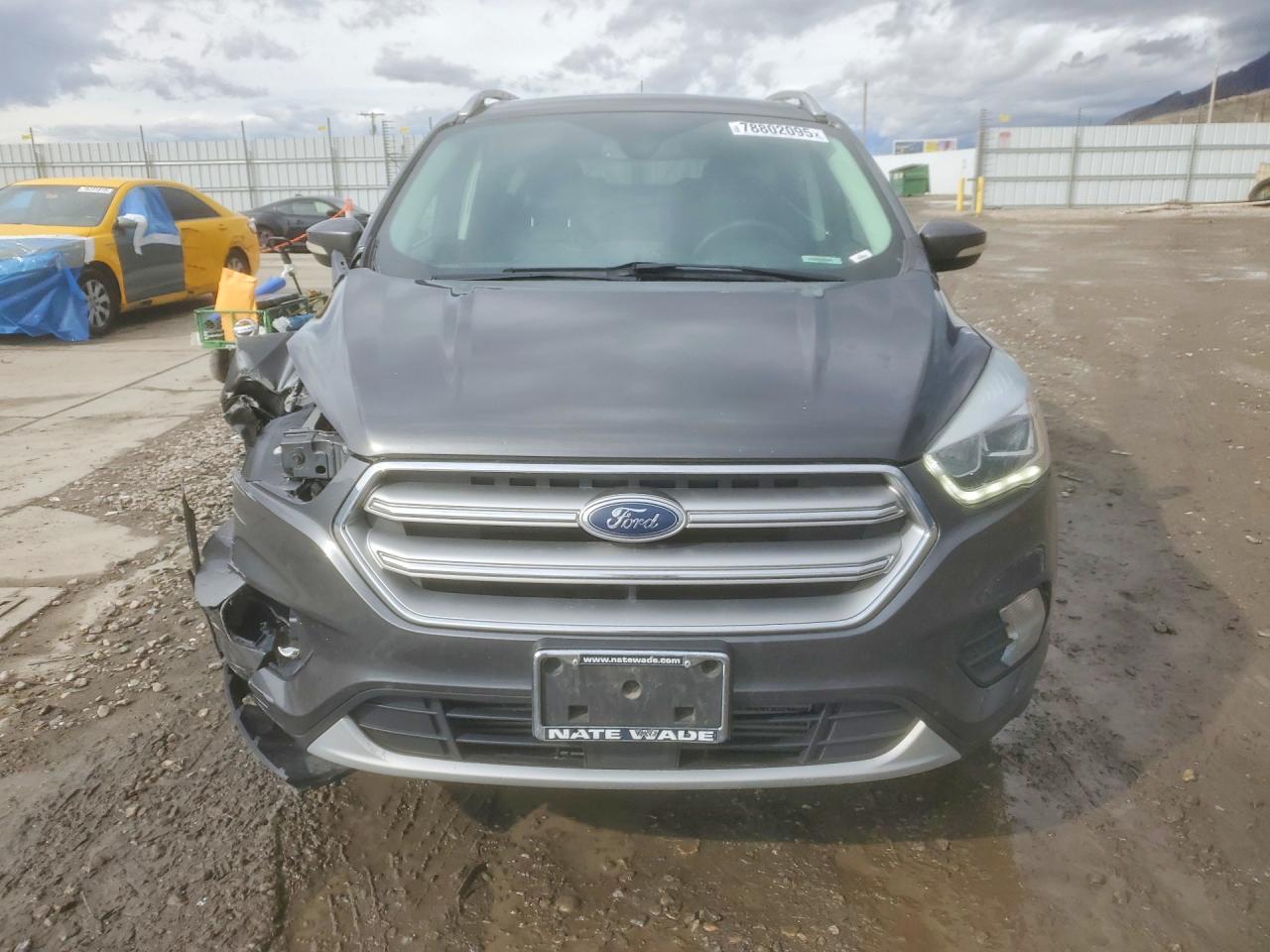 2017 FORD ESCAPE TITANIUM photo 5