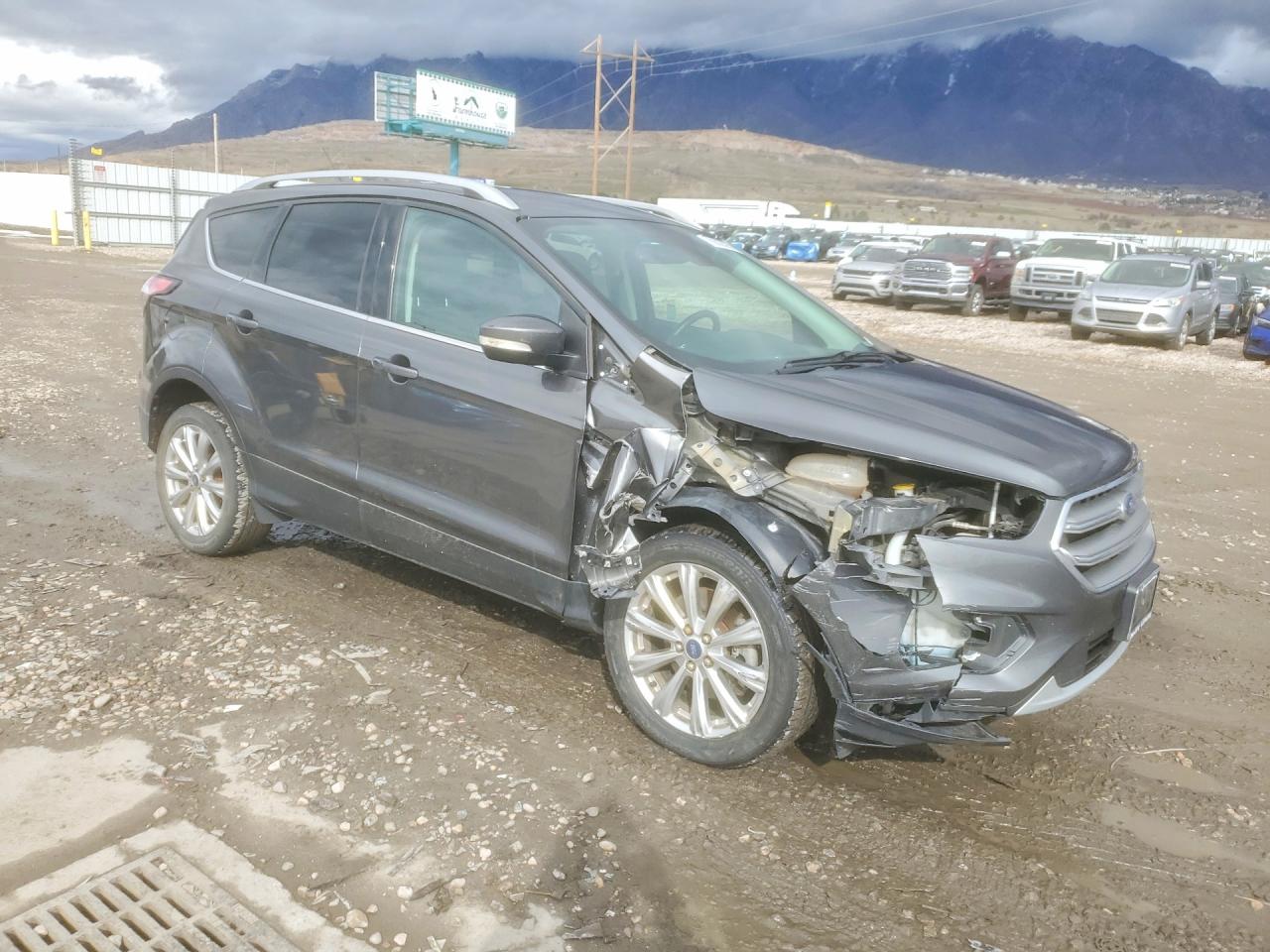 2017 FORD ESCAPE TITANIUM photo 4