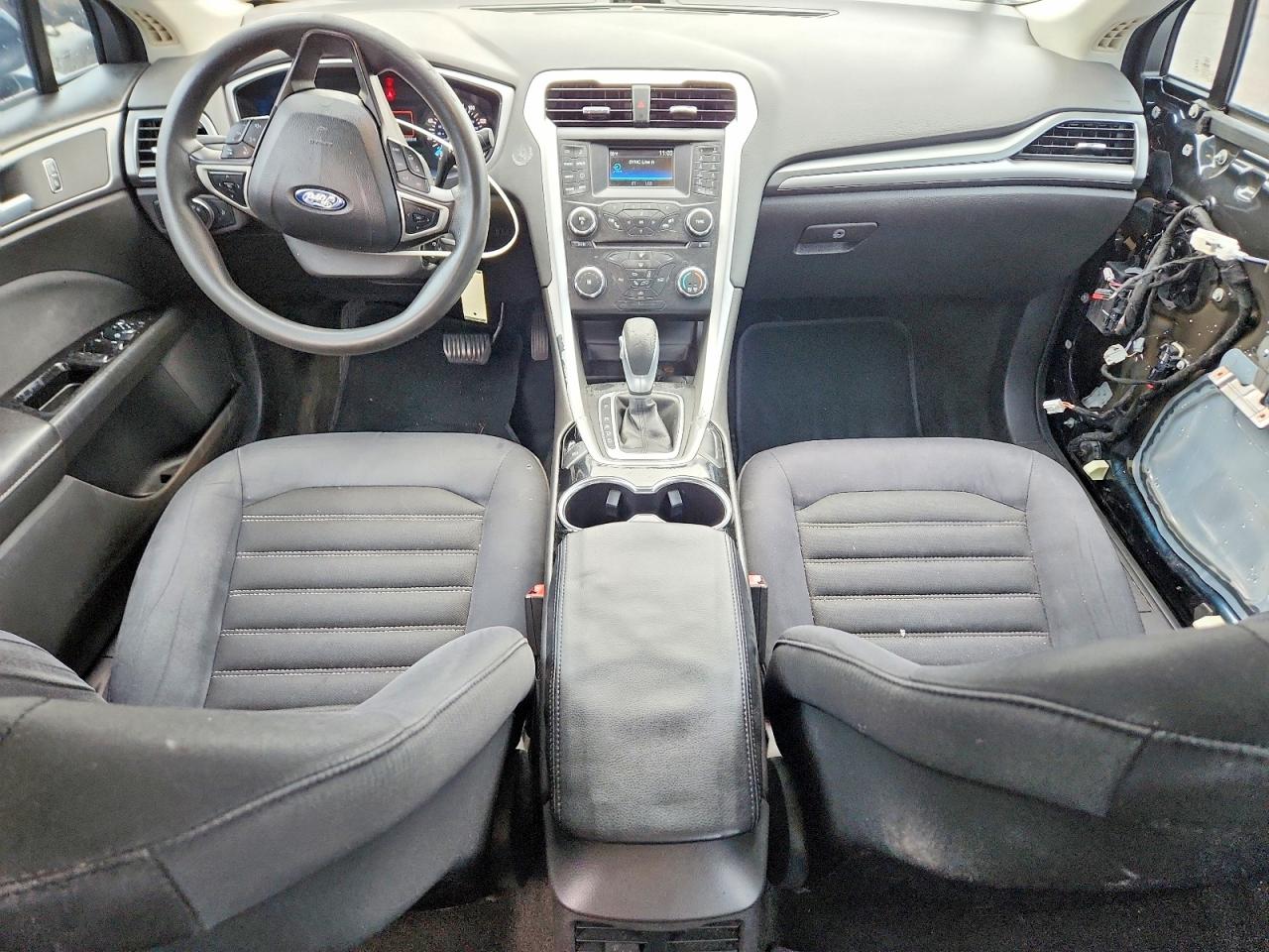 2014 FORD FUSION SE photo 8