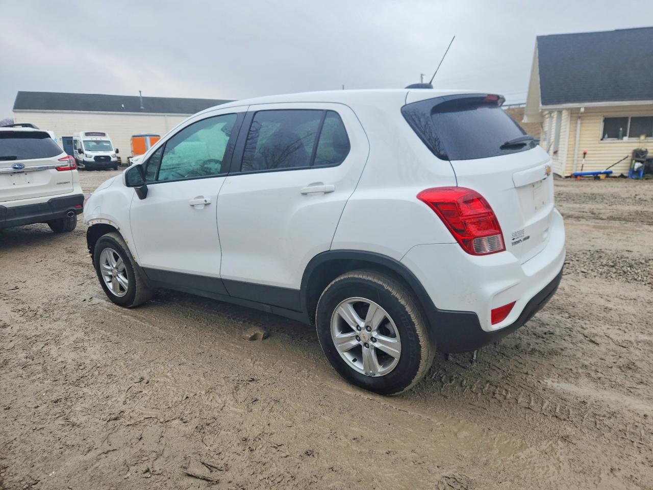 2020 CHEVROLET TRAX LS photo 4