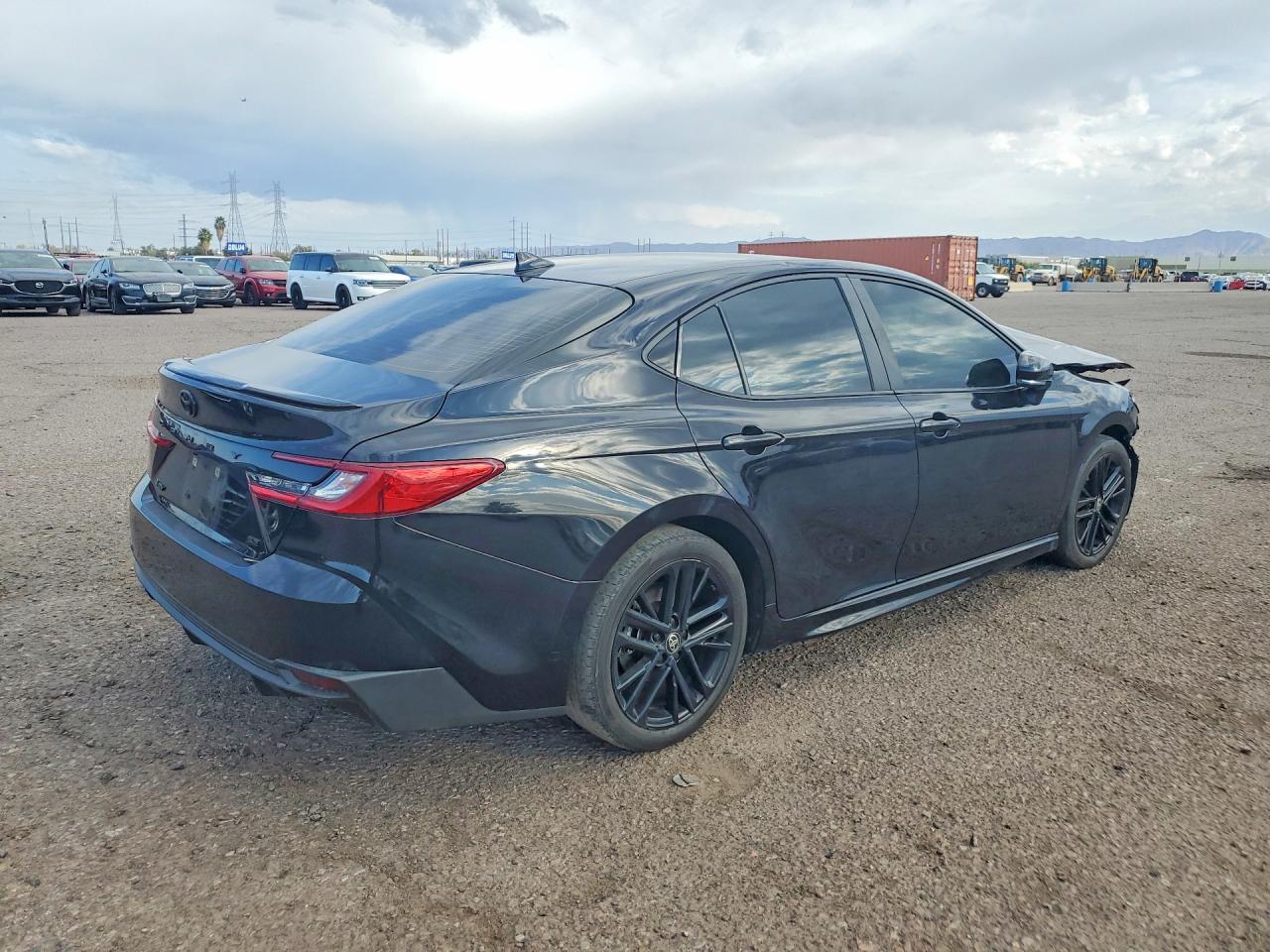 2025 TOYOTA CAMRY SE photo 7