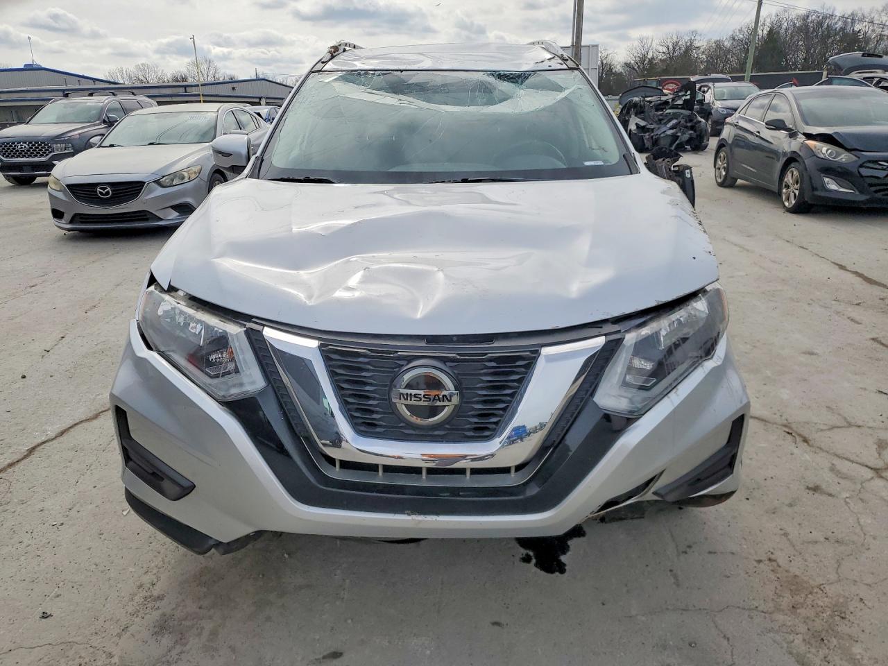 2018 NISSAN ROGUE SV photo 9