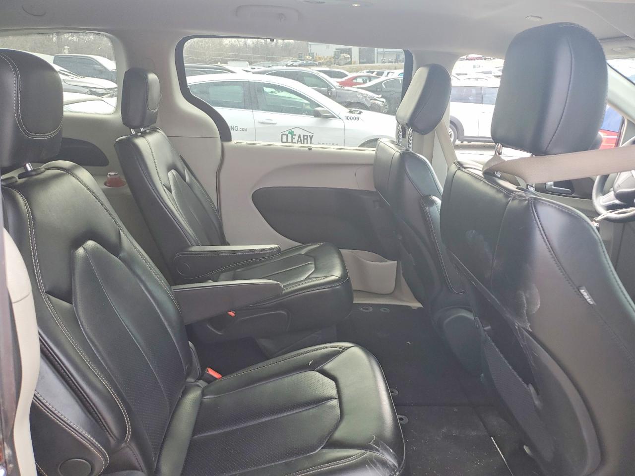 2020 CHRYSLER VOYAGER LXI photo 21