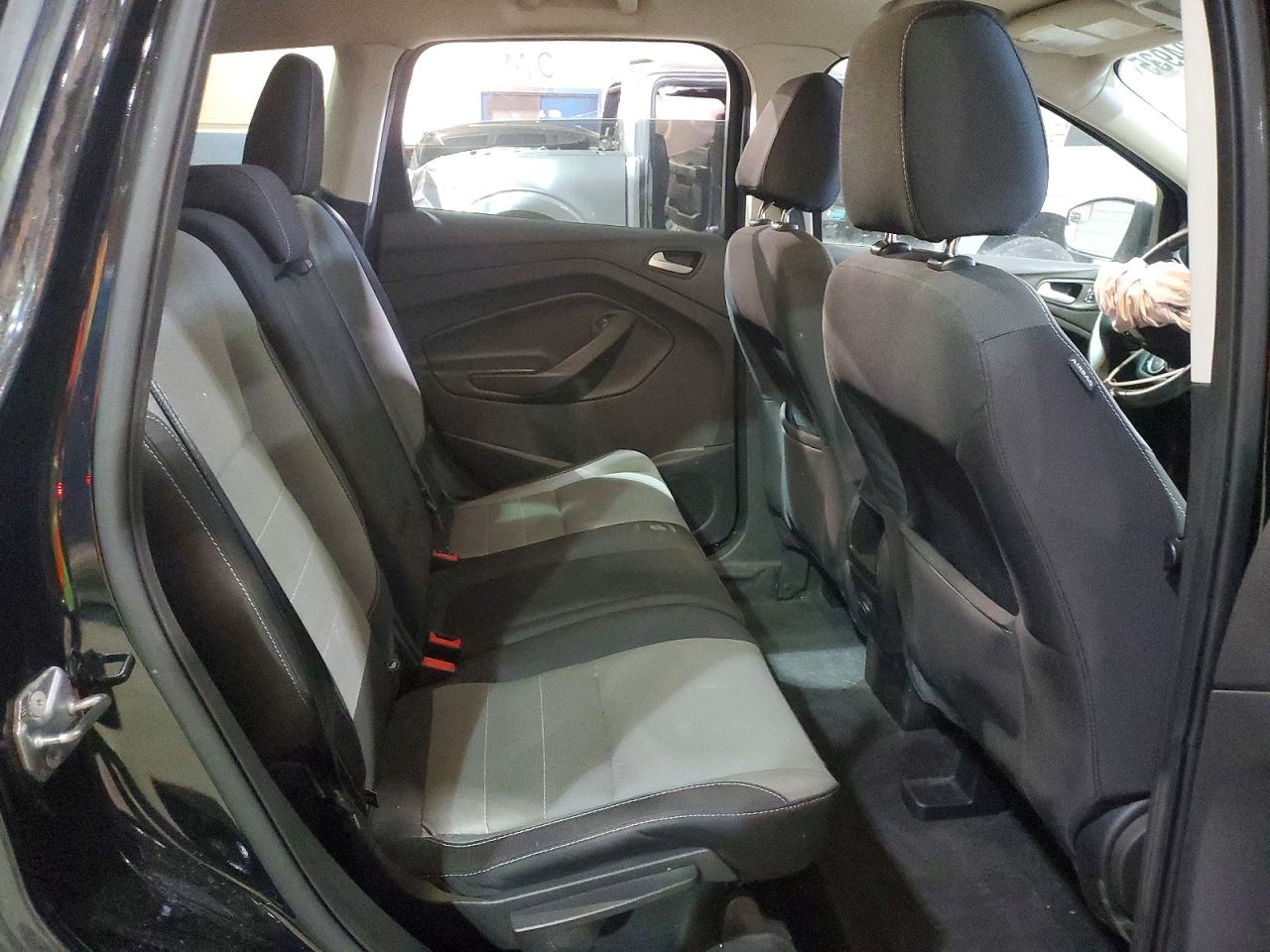 2016 FORD ESCAPE SE photo 11