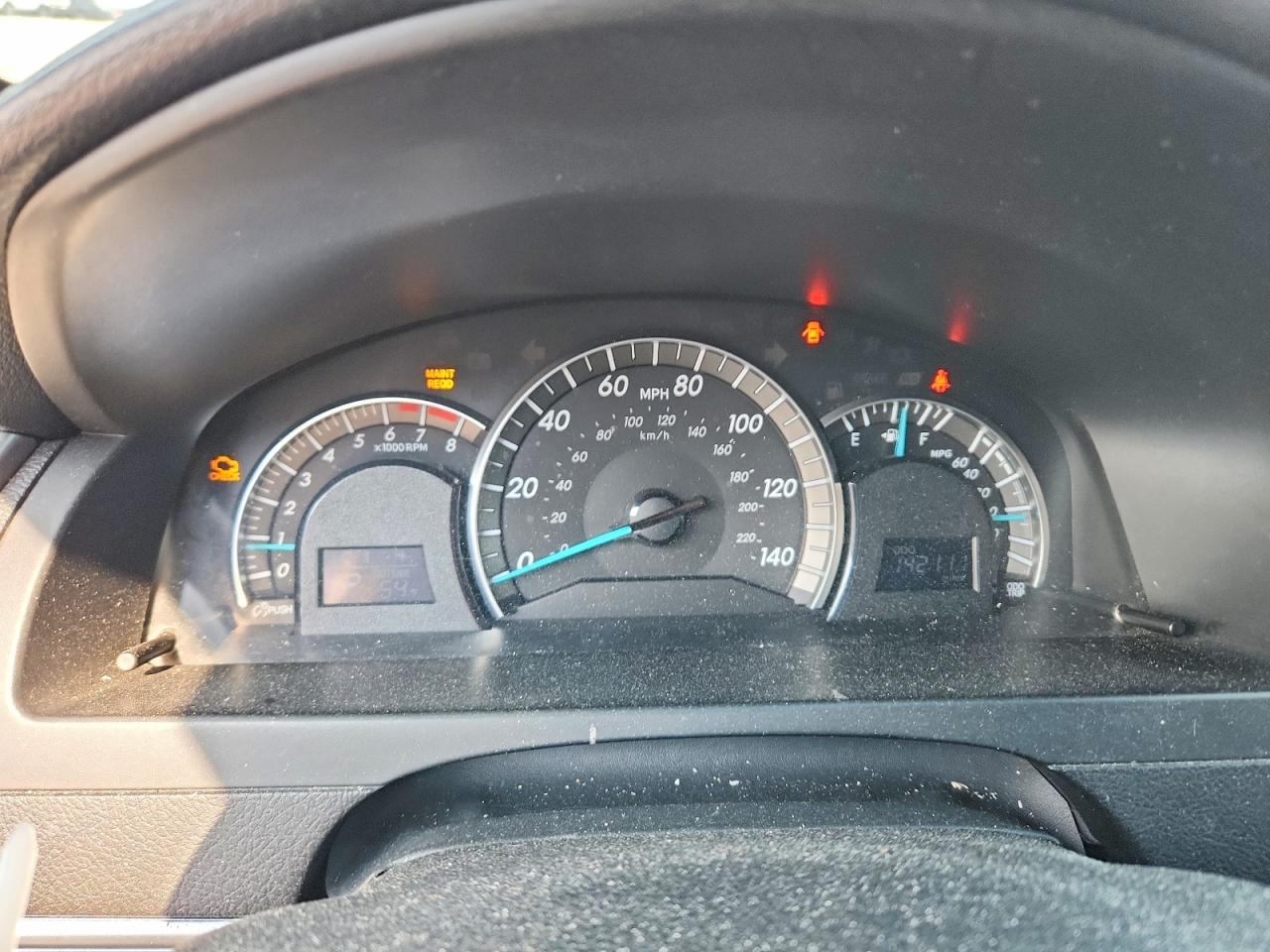 2012 TOYOTA CAMRY SE photo 17