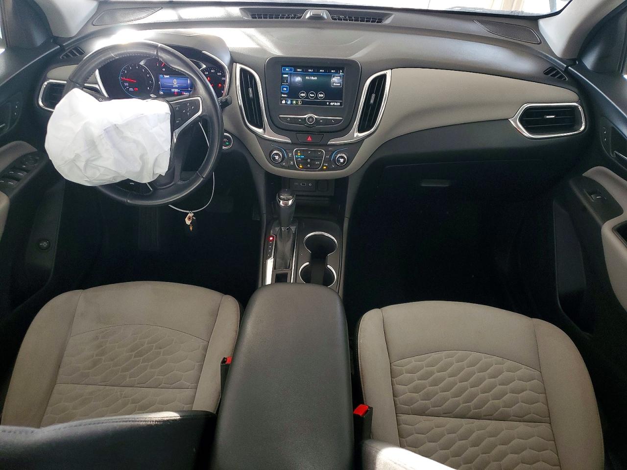 2019 CHEVROLET EQUINOX LT photo 8
