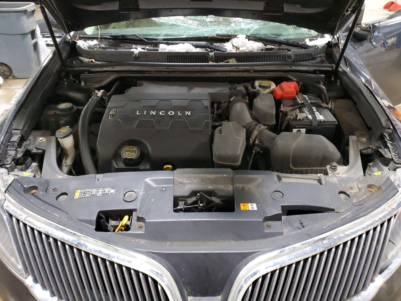 2014 LINCOLN MKS photo 11