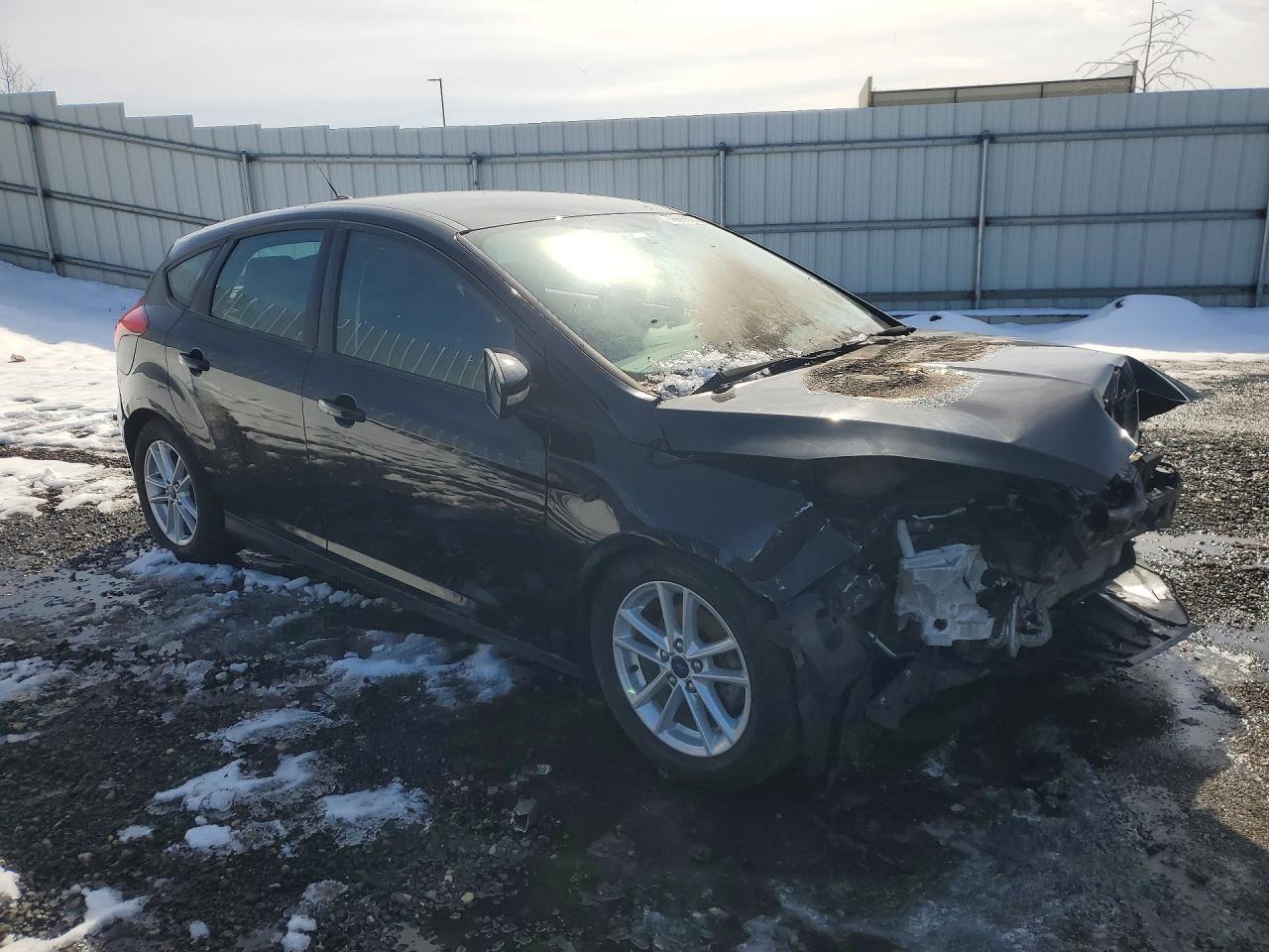 2017 FORD FOCUS SE photo 7