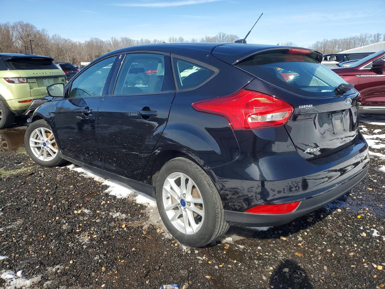 2017 FORD FOCUS SE photo 3