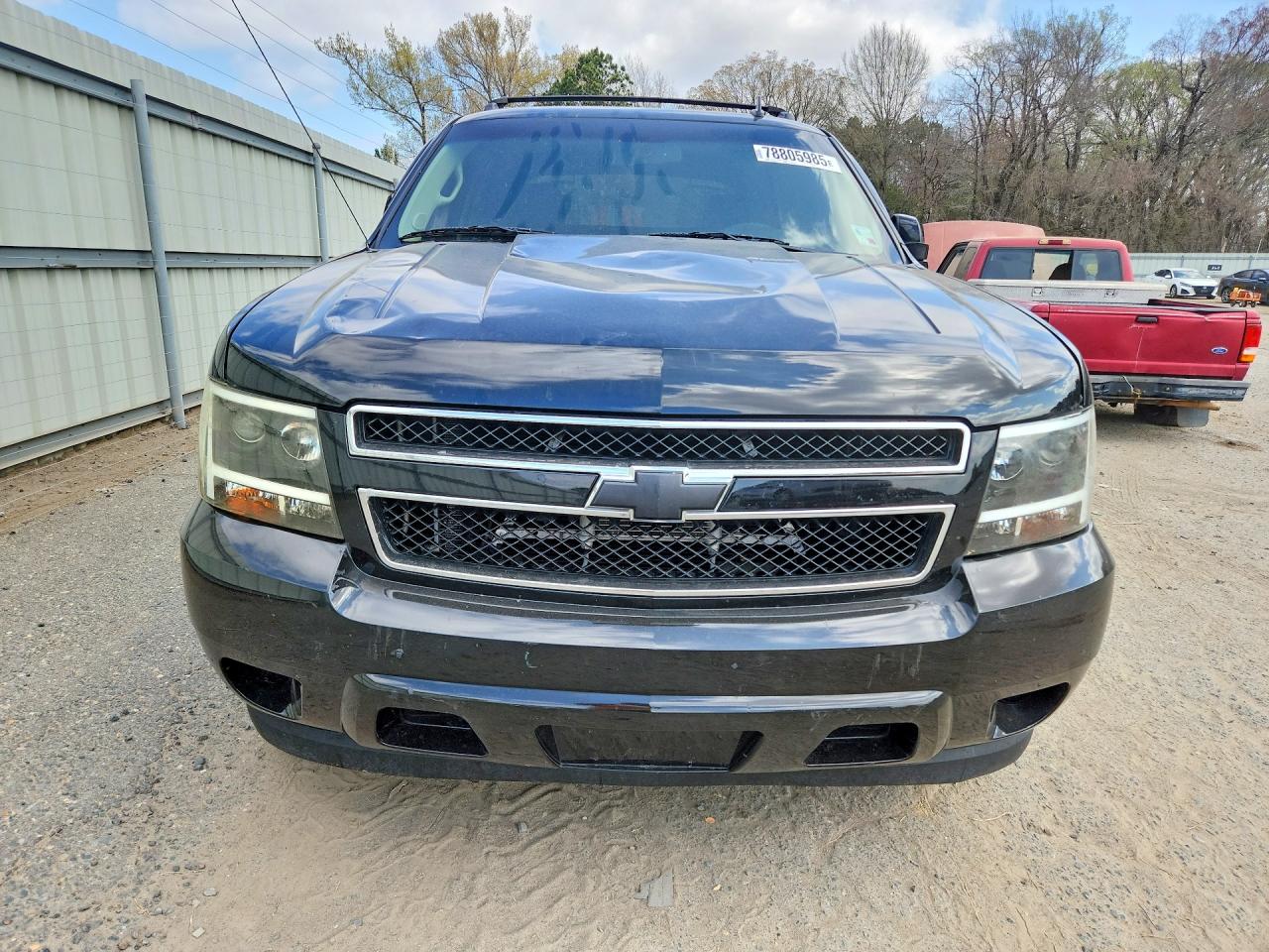 2011 CHEVROLET AVALANCHE LS photo 5