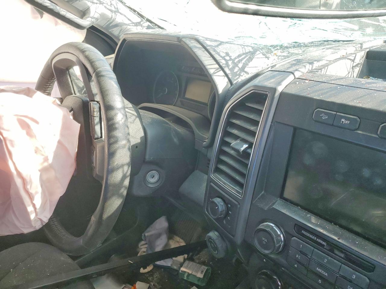 2018 FORD F150 SUPERCREW photo 17