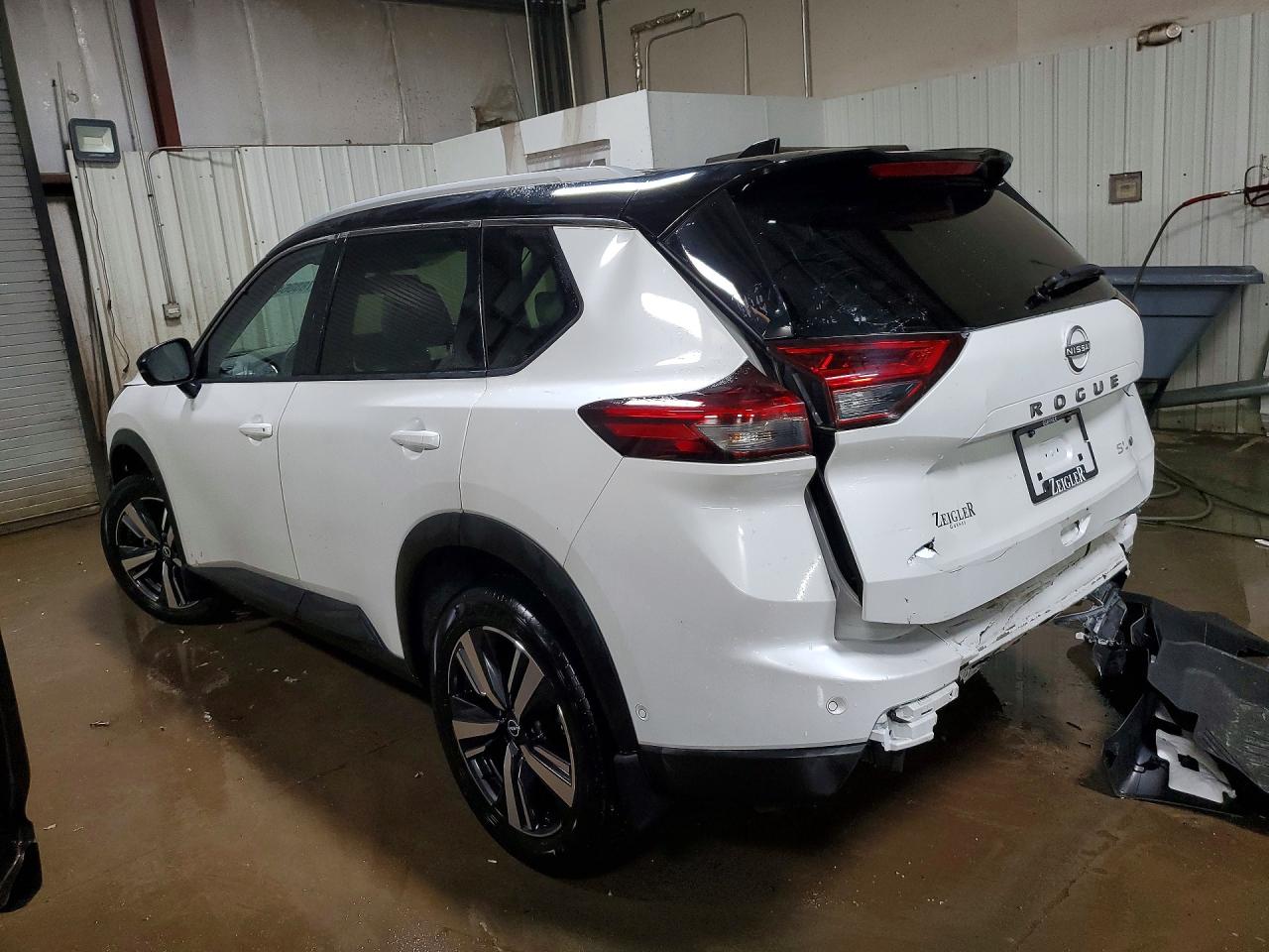 2024 NISSAN ROGUE SL photo 4