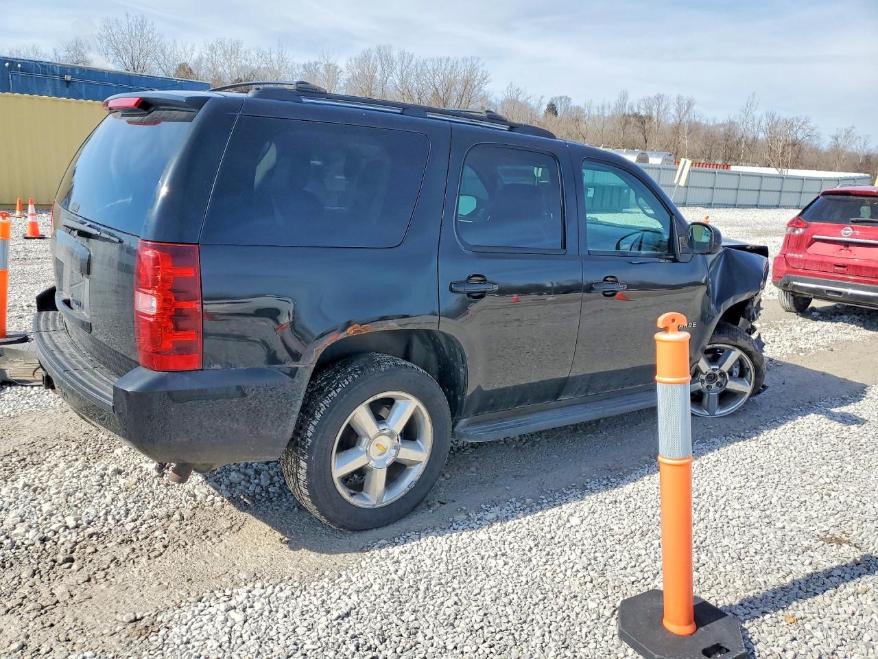 2012 CHEVROLET TAHOE K1500 LT photo 3