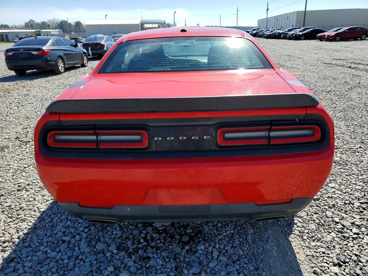 2016 DODGE CHALLENGER SXT photo 6