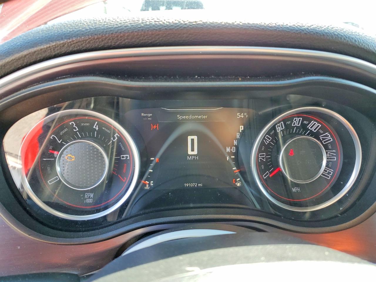 2016 DODGE CHALLENGER SXT photo 9
