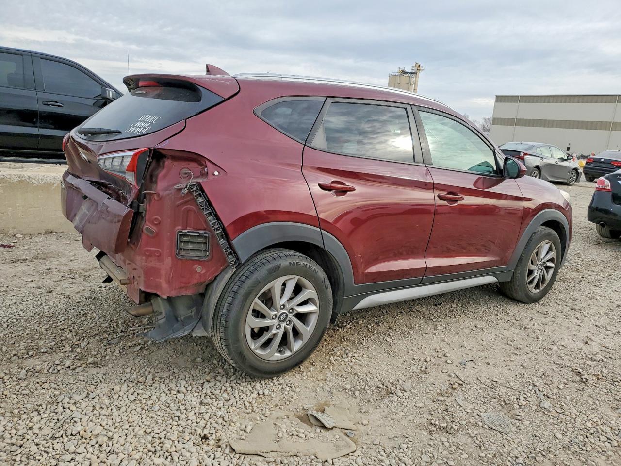 2018 HYUNDAI TUCSON SEL photo 3
