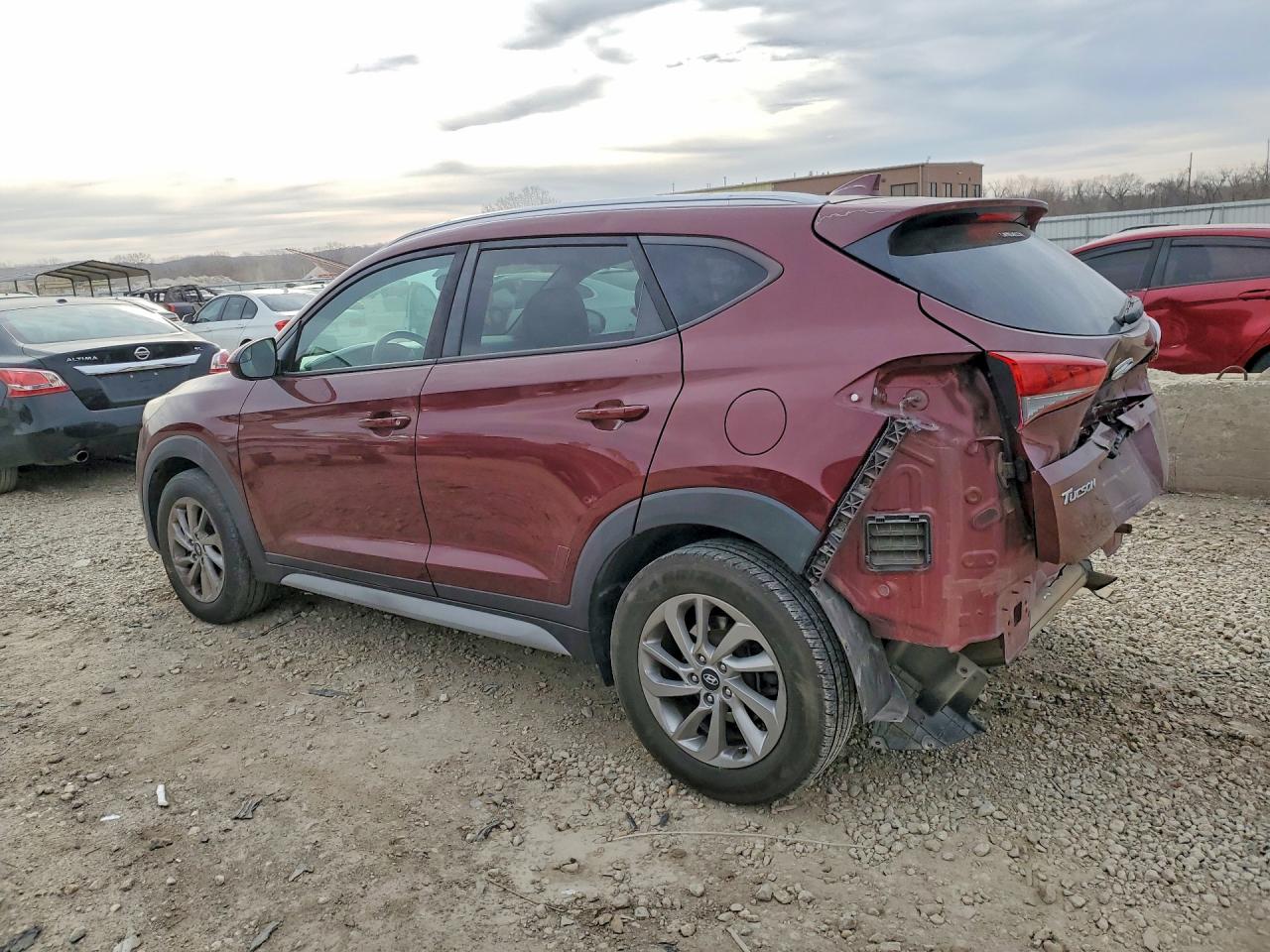 2018 HYUNDAI TUCSON SEL photo 2