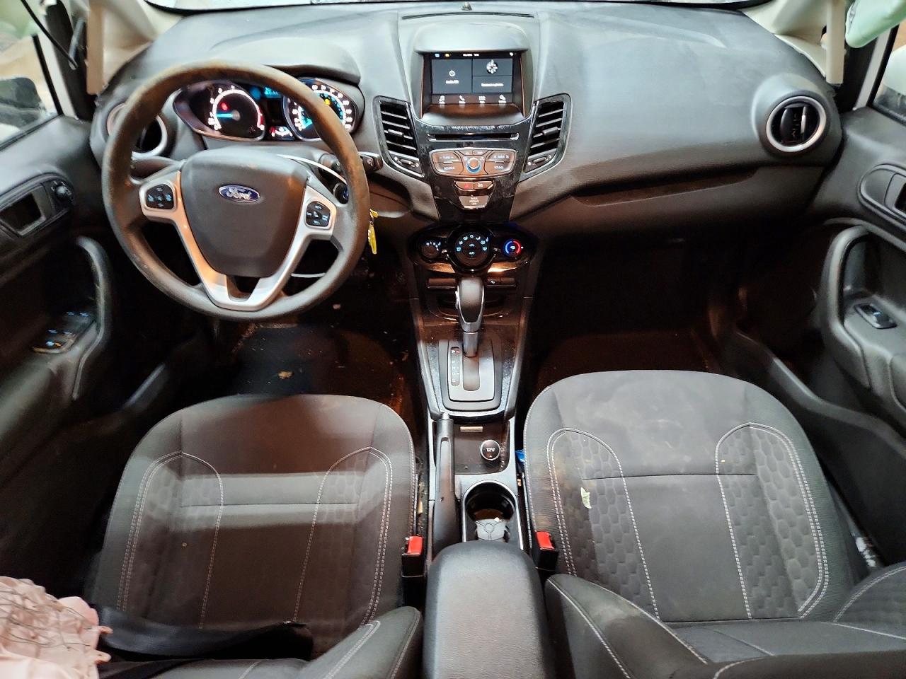 2019 FORD FIESTA SE photo 15