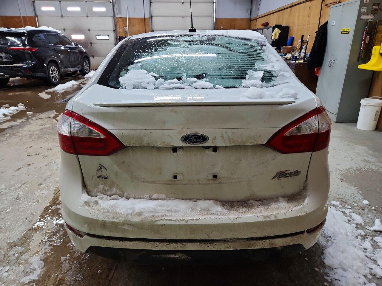 2019 FORD FIESTA SE photo 11