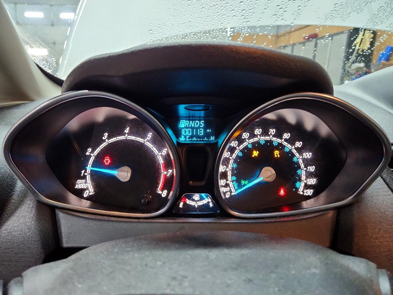 2019 FORD FIESTA SE photo 17