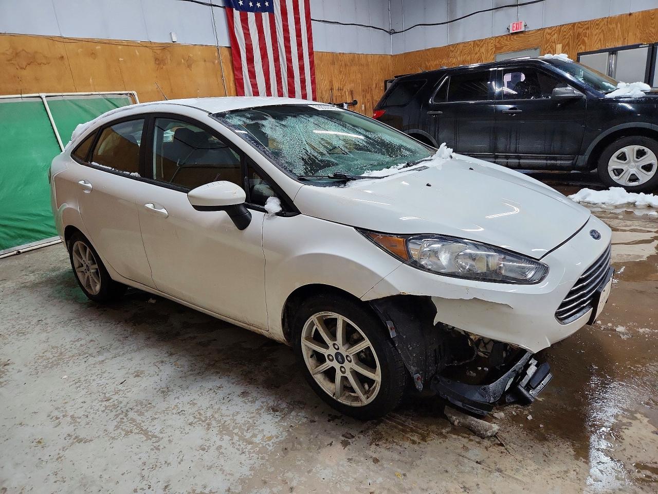 2019 FORD FIESTA SE photo 7