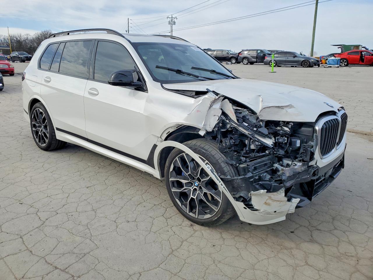 2025 BMW X7 M60I photo 4