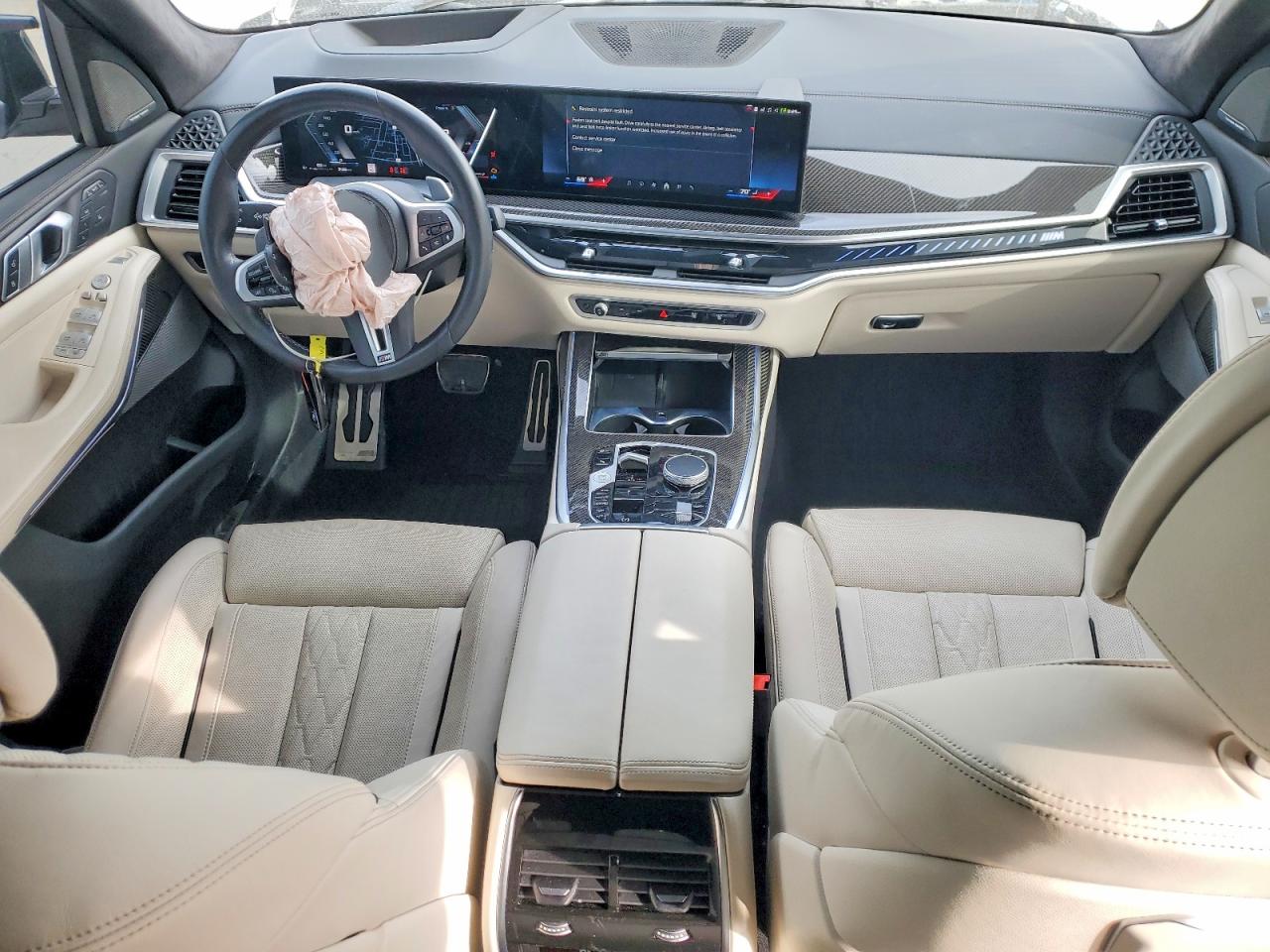 2025 BMW X7 M60I photo 8