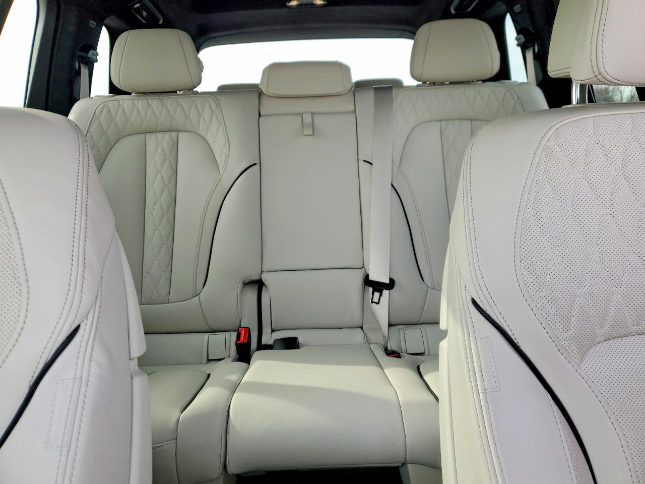 2025 BMW X7 M60I photo 10