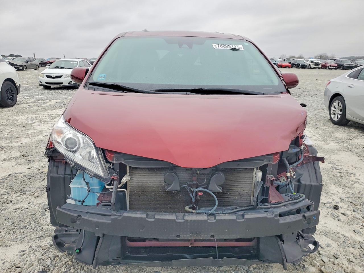 2020 TOYOTA SIENNA XLE 8-PASSENGER photo 5