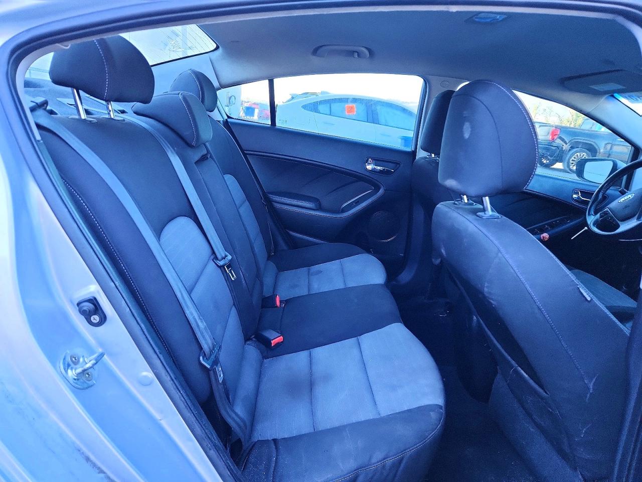 2015 KIA FORTE EX photo 19