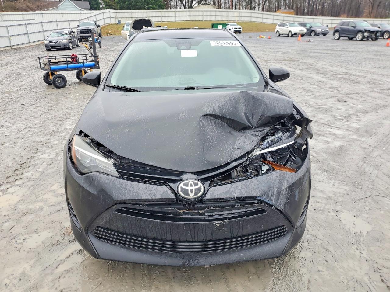 2017 TOYOTA COROLLA LE photo 5