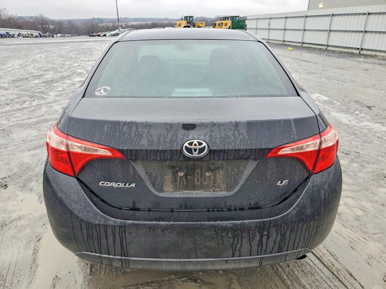 2017 TOYOTA COROLLA LE photo 6