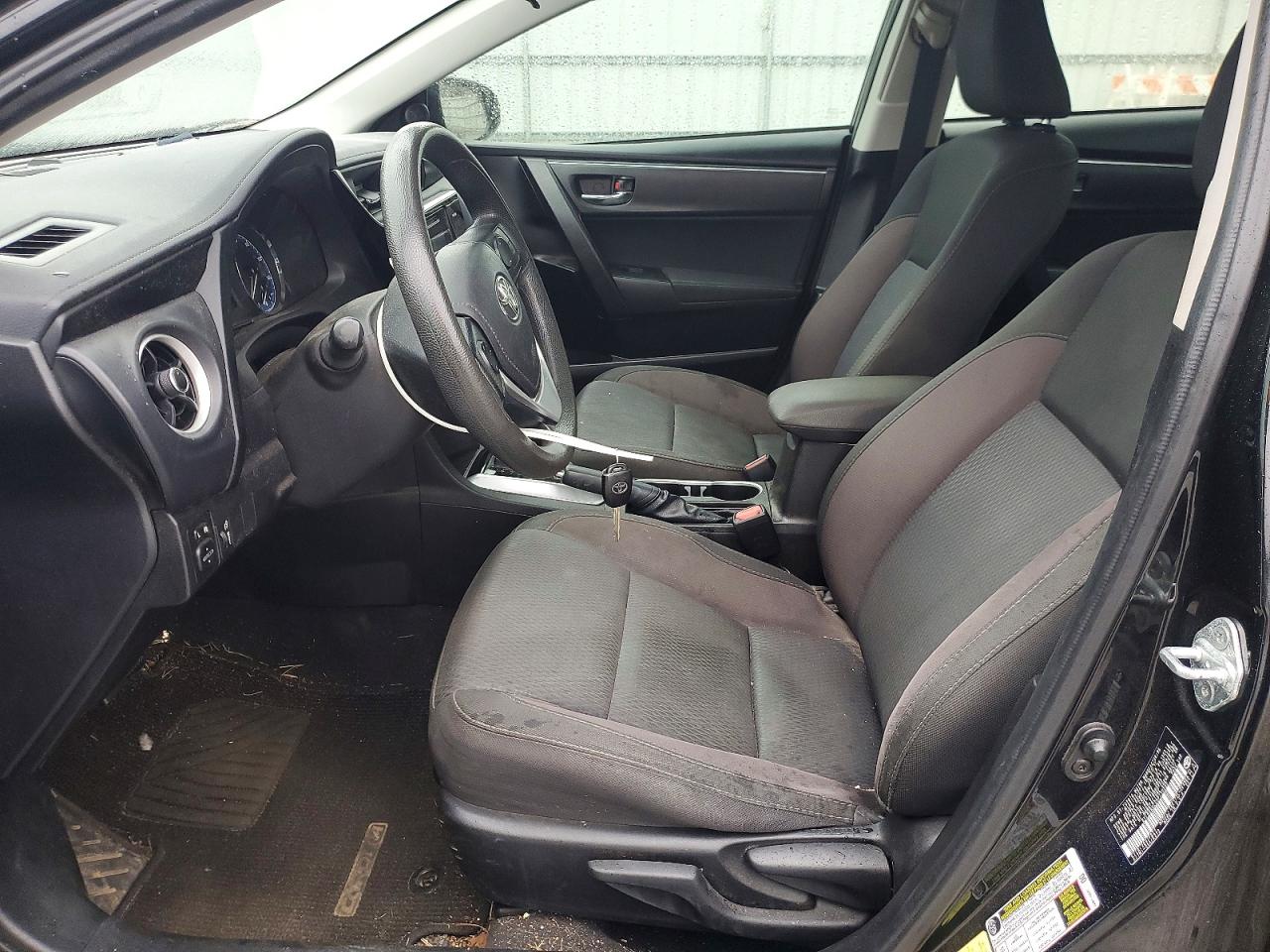 2017 TOYOTA COROLLA LE photo 7