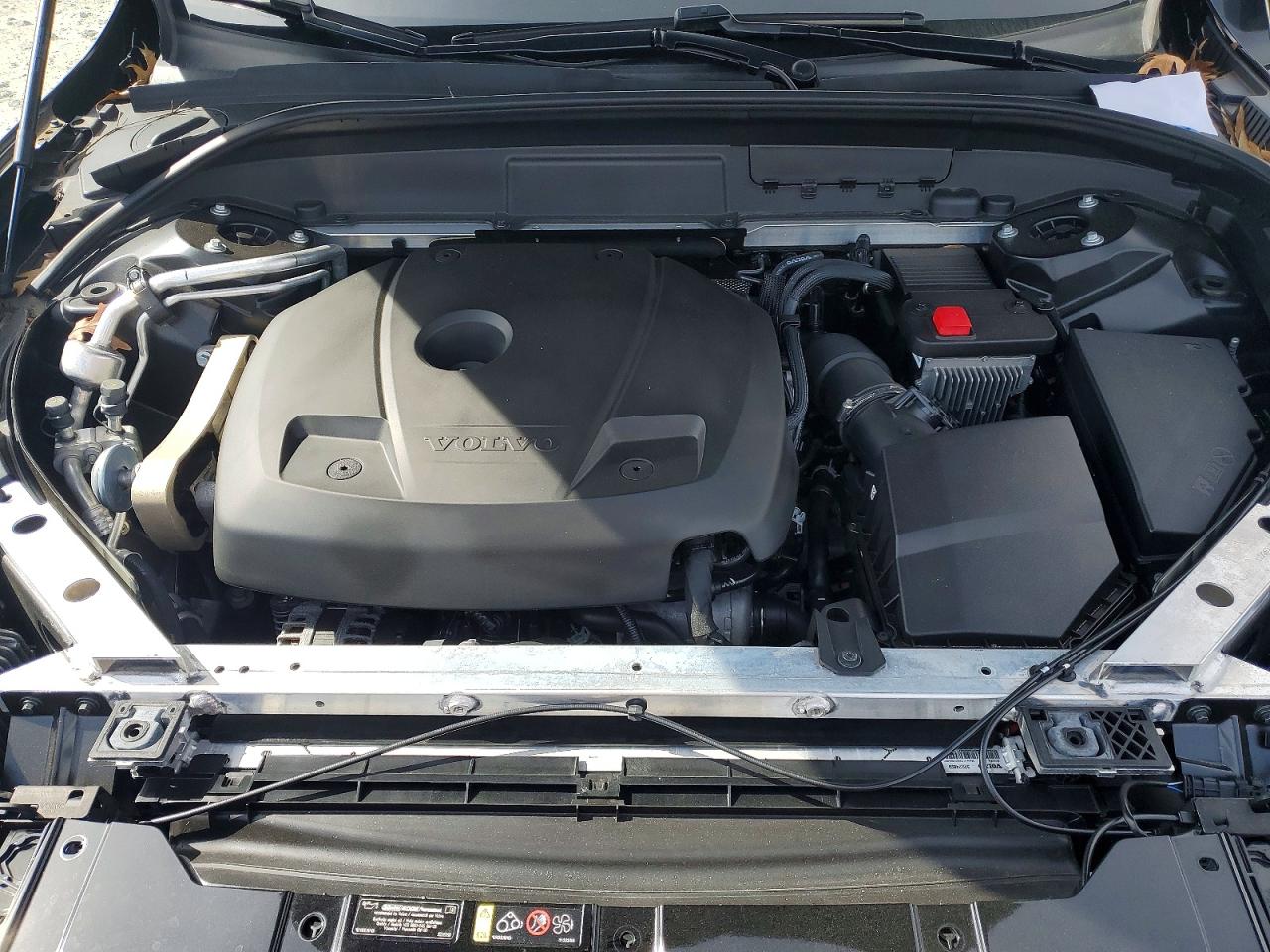 2021 VOLVO XC60 T5 MOMENTUM photo 23