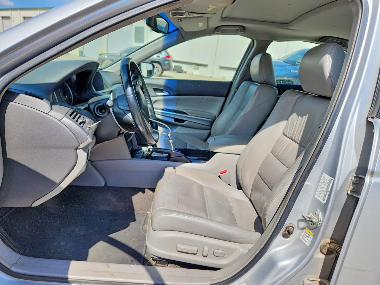 2009 HONDA ACCORD EXL photo 13
