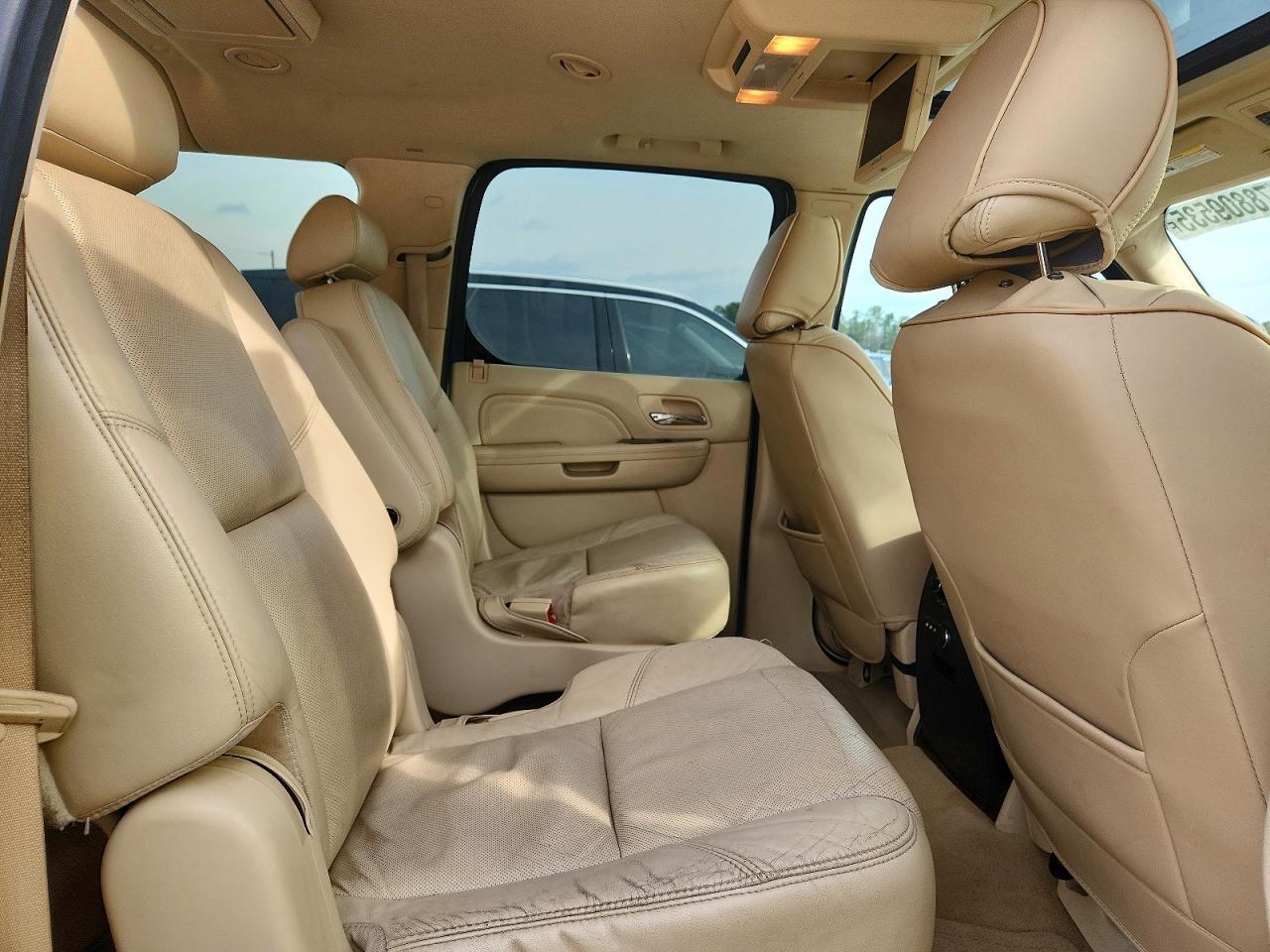 2008 CADILLAC ESCALADE ESV photo 11