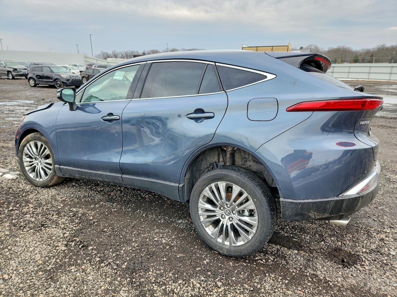 2024 TOYOTA VENZA LIMITED photo 2