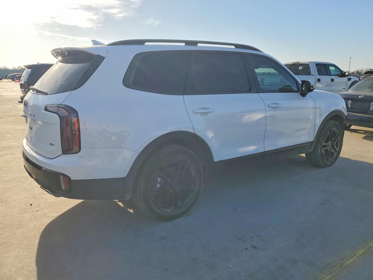 2025 KIA TELLURIDE SX-PRESTIGE X-LINE photo 3